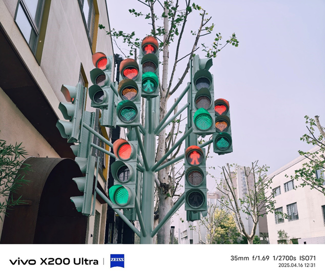 将相机的灵魂注入到手机之中 vivo X200 Ultra评测插图32 将相机的灵魂注入到手机之中 vivo X200 Ultra评测插图32