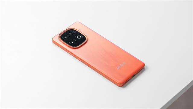 iQOO Z10 Turbo Pro:同级最强的性能体验与续航插图4 iQOO Z10 Turbo Pro:同级最强的性能体验与续航插图4