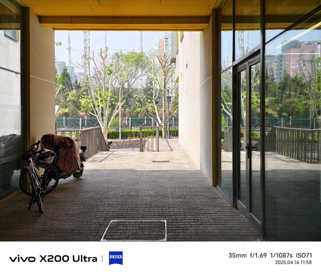 将相机的灵魂注入到手机之中 vivo X200 Ultra评测插图5 将相机的灵魂注入到手机之中 vivo X200 Ultra评测插图5