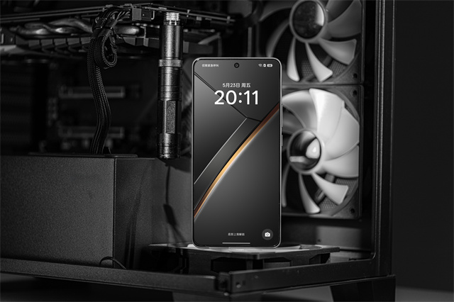 真我Neo7 Turbo评测：外观“小透明” 但性能耀眼强透了-5