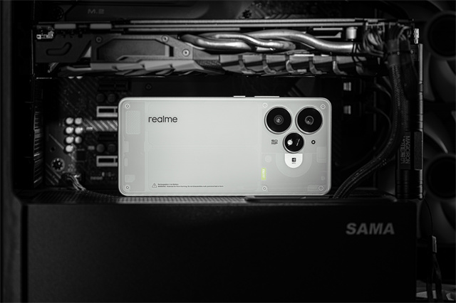 真我Neo7 Turbo评测：外观“小透明” 但性能耀眼强透了-4